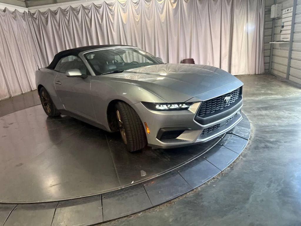 2025 FORD MUSTANG ECOBOOST PREMIUM — фото 3