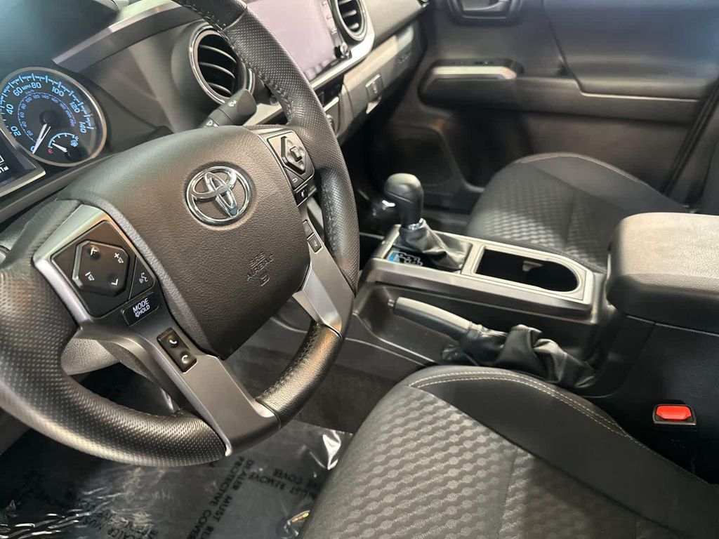 صورة 12 لـ 2023 Toyota TACOMA TRAIL EDITION