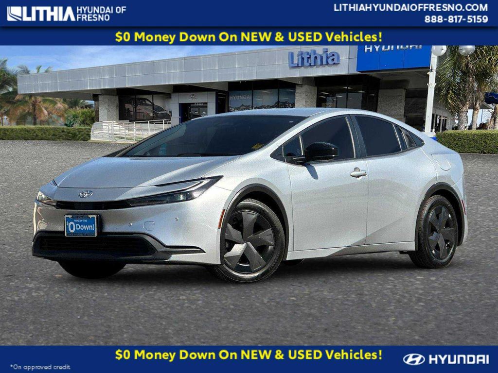 Used 2023 Toyota Prius LE