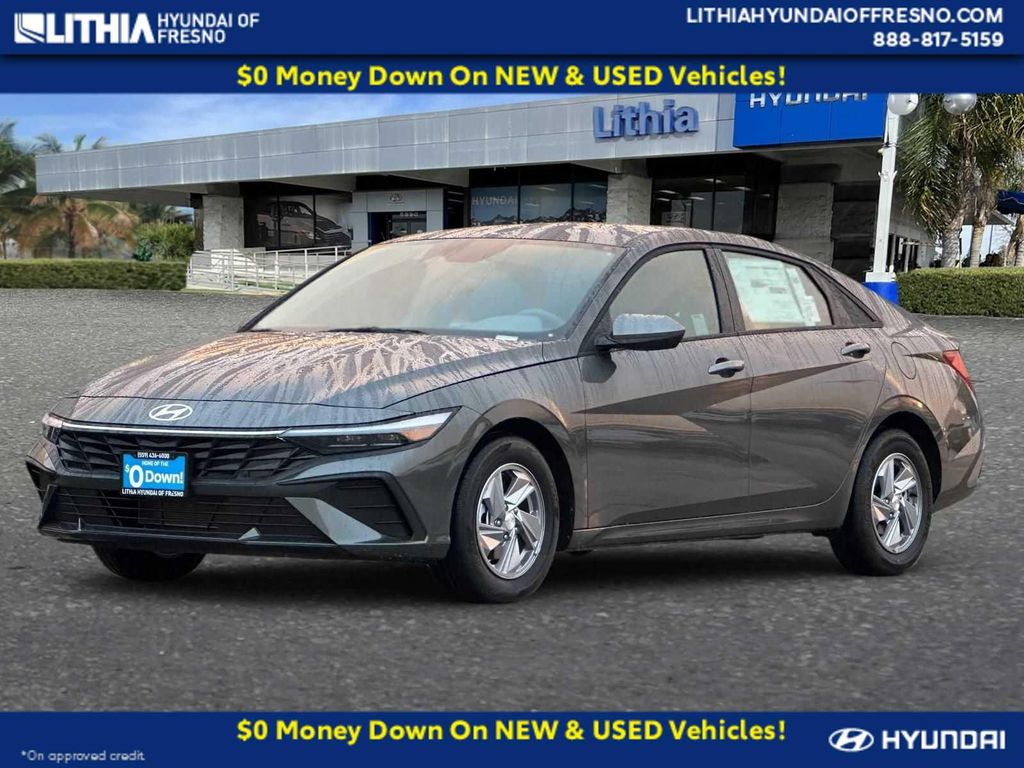 New 2026 Hyundai ELANTRA SE