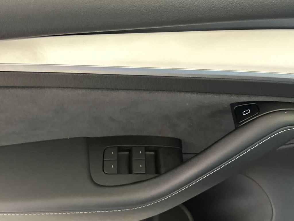 صورة مصغرة 13 لـ 2022 Tesla MODEL 3 LONG RANGE