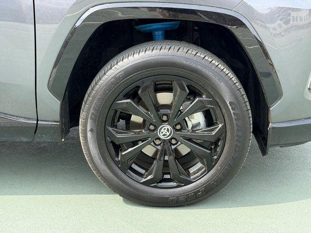 TOYOTA RAV4 - 8
