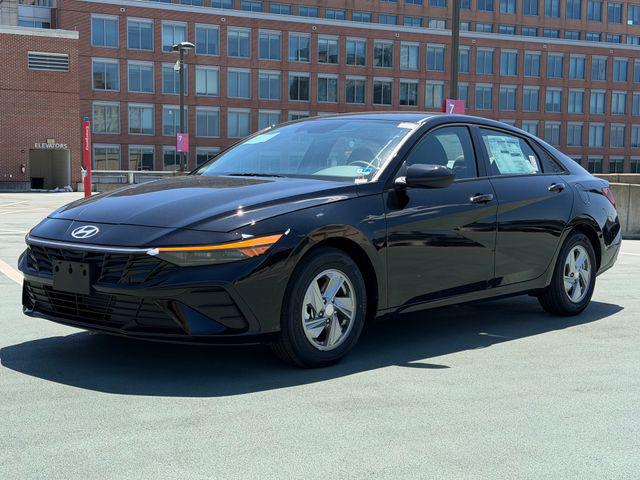 New 2026 Hyundai ELANTRA SE