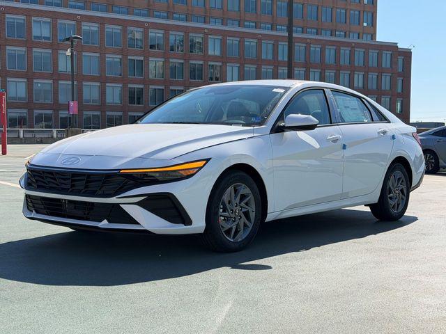 New 2026 Hyundai ELANTRA HEV Blue