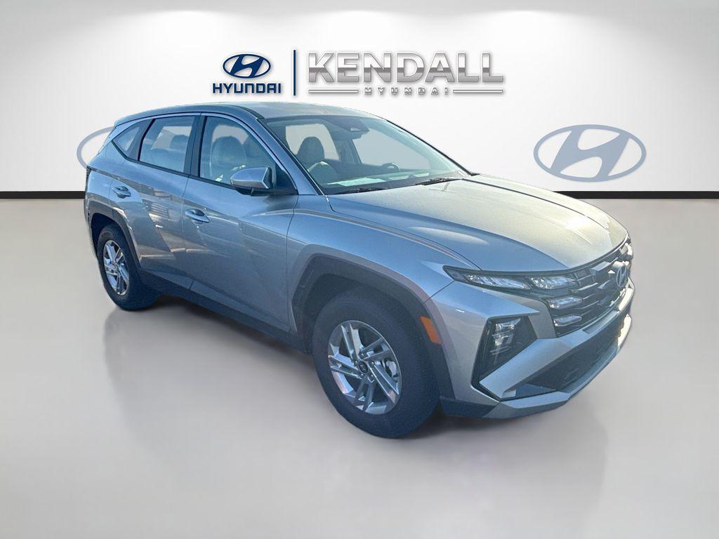 New 2026 Hyundai TUCSON SE