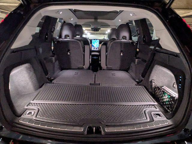 2026 Volvo EX90 TWIN MOTOR PERFORMANCE ULTRA — миниатюра 28