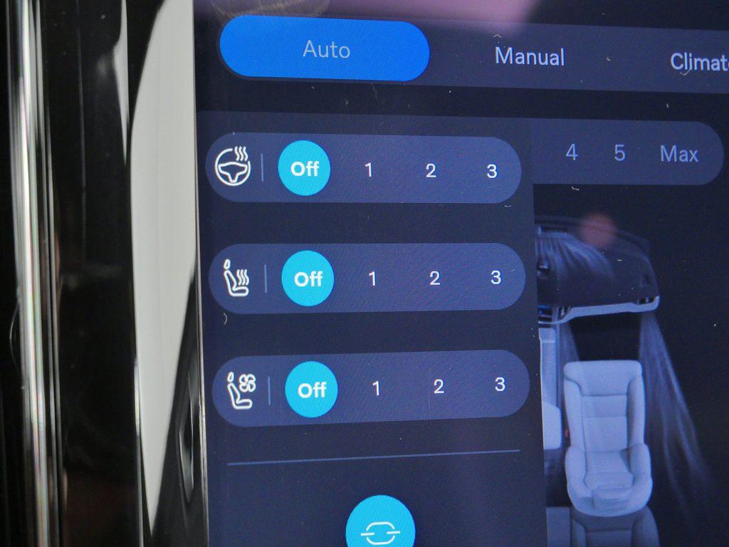 2025 Volvo XC60 PLUG-IN HYBRID T8 ULTRA BLACK EDITION — фото 46