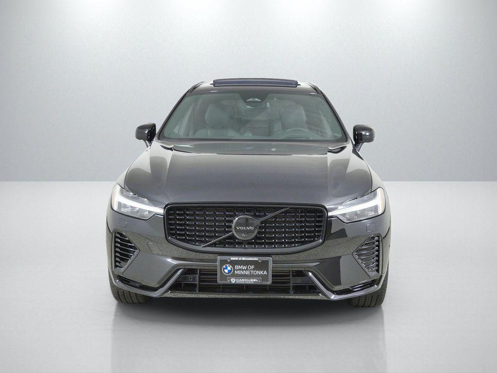 2025 Volvo XC60 PLUG-IN HYBRID T8 ULTRA BLACK EDITION — фото 3