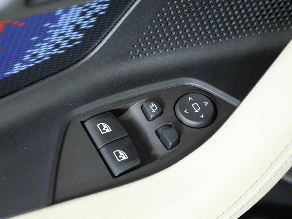 2027 BMW M240 I XDRIVE — миниатюра 31