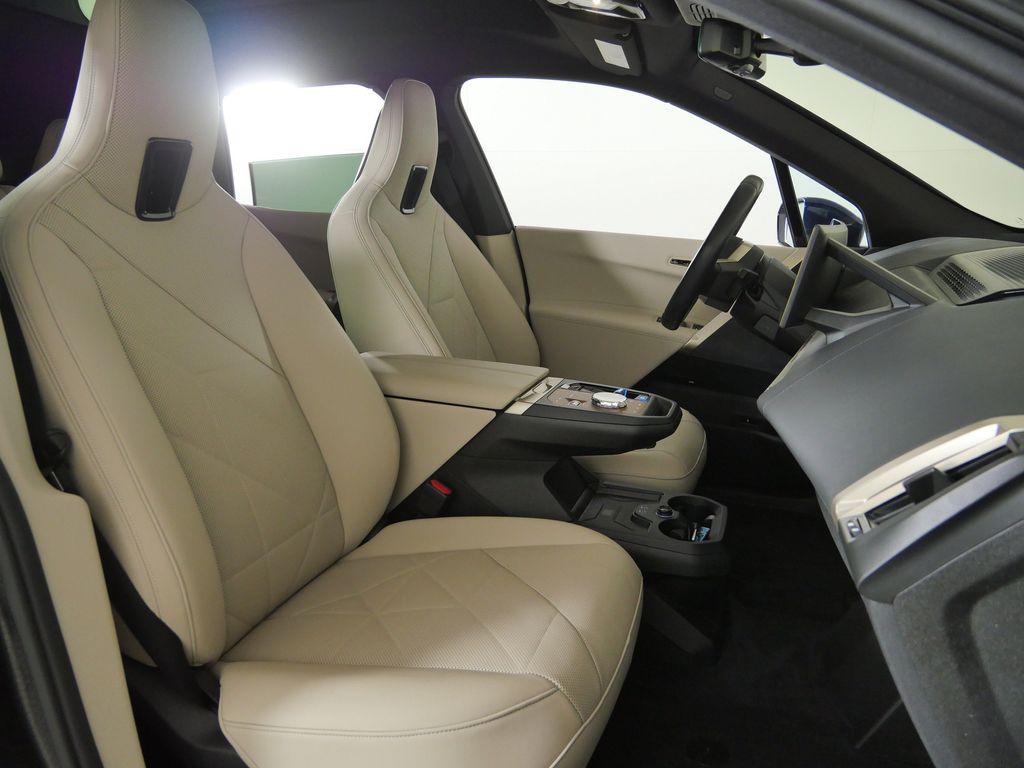 صورة مصغرة 27 لـ 2024 BMW IX XDRIVE50