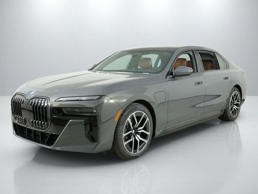 New 2025 BMW 750e i xDrive