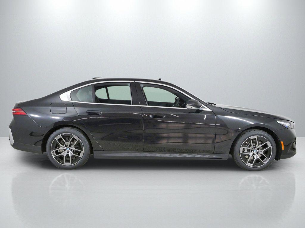 2026 BMW 530 XDRIVE photo 10