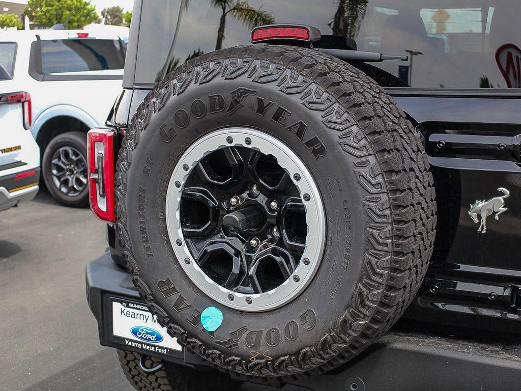 FORD BRONCO - 10