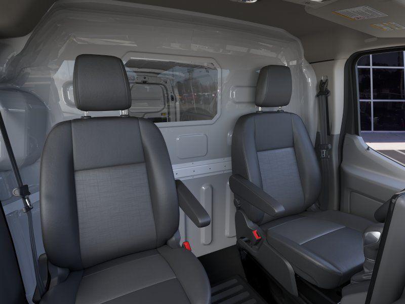 صورة 8 لـ 2025 FORD TRANSIT-250 BASE