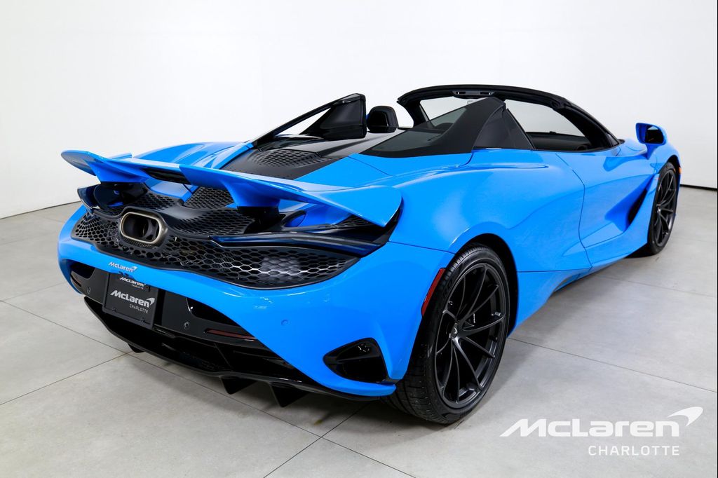 صورة 10 لـ 2027 Mclaren 750S CONVERTIBLE