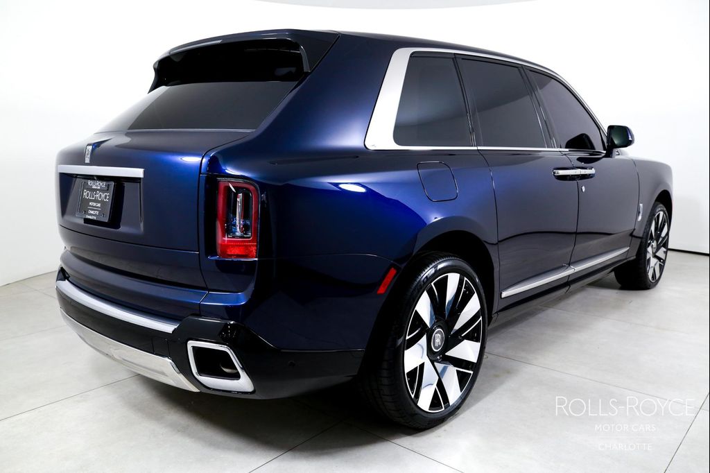 2025 ROLLS-ROYCE CULLINAN SUV — фото 2