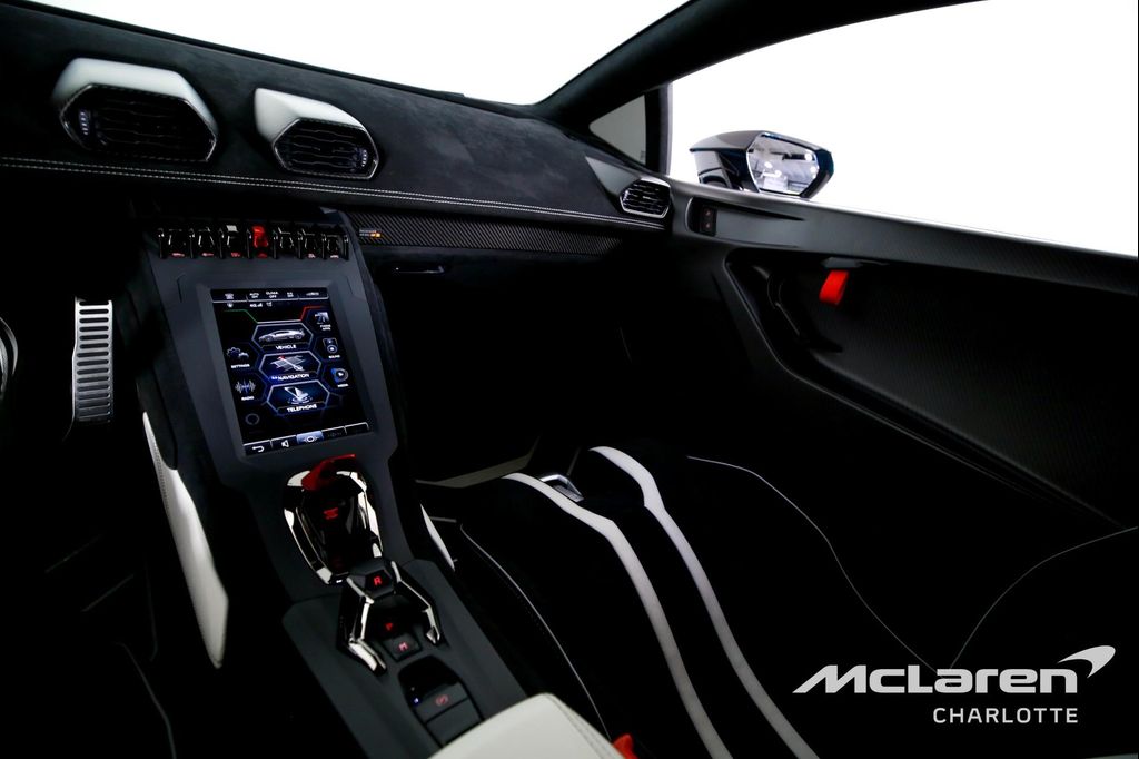 2022 Lamborghini HURACAN STO COUPE — миниатюра 15