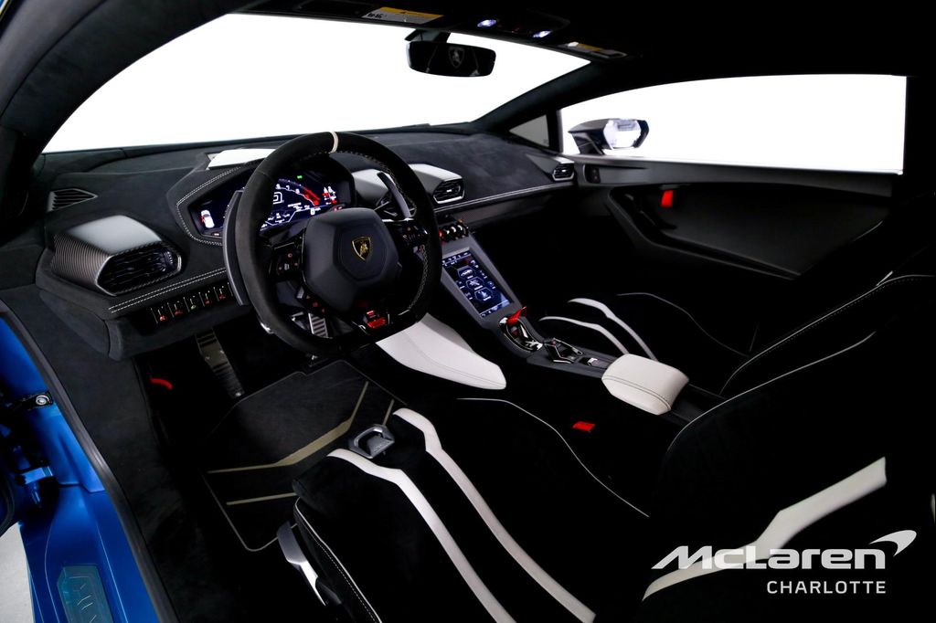 2022 Lamborghini HURACAN STO COUPE — миниатюра 12