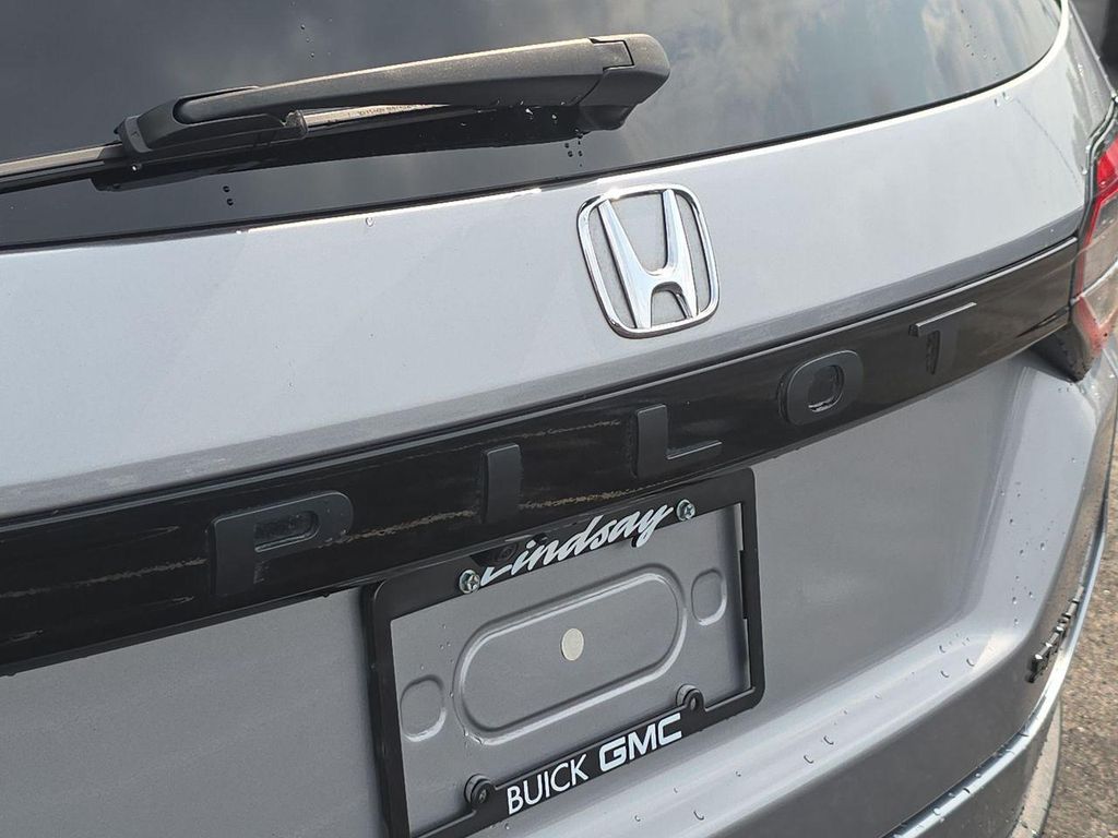 صورة مصغرة 31 لـ 2025 Honda PILOT SPORT