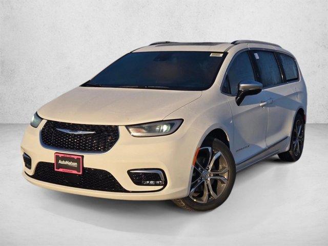 New 2026 Chrysler Pacifica Pinnacle