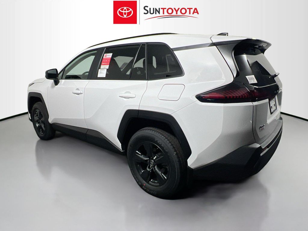 صورة 5 لـ 2026 Toyota RAV4 LE