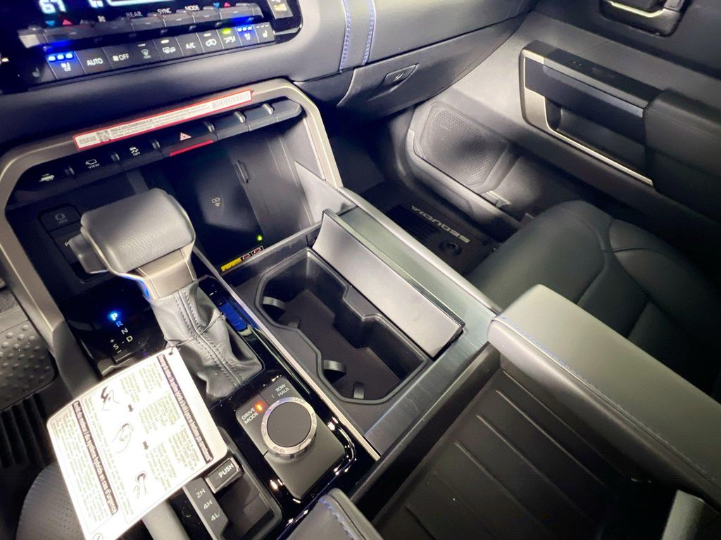 صورة مصغرة 22 لـ 2026 Toyota SEQUOIA PLATINUM