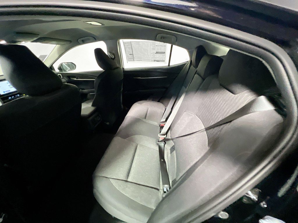 2026 Toyota CAMRY LE 缩略图 25