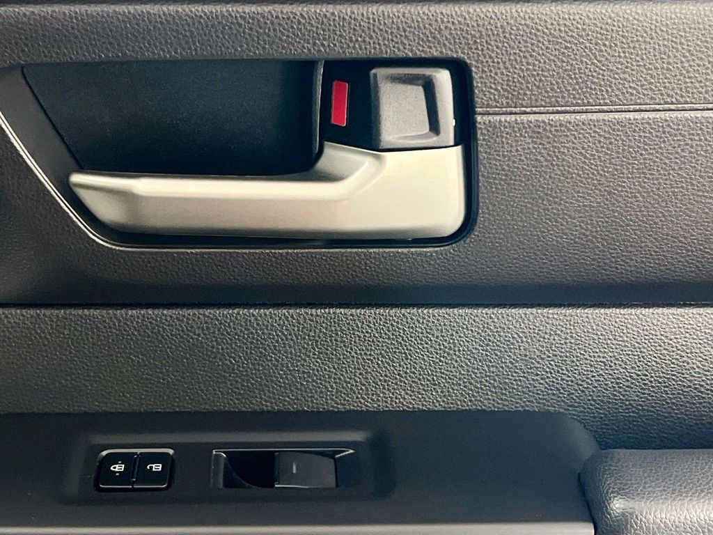 صورة مصغرة 28 لـ 2024 Toyota TUNDRA SR5