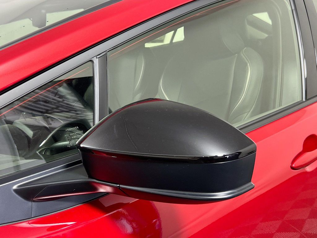 2026 Toyota PRIUS XLE photo 10