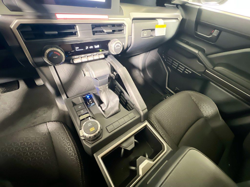2026 Toyota 4RUNNER SR5 — миниатюра 22