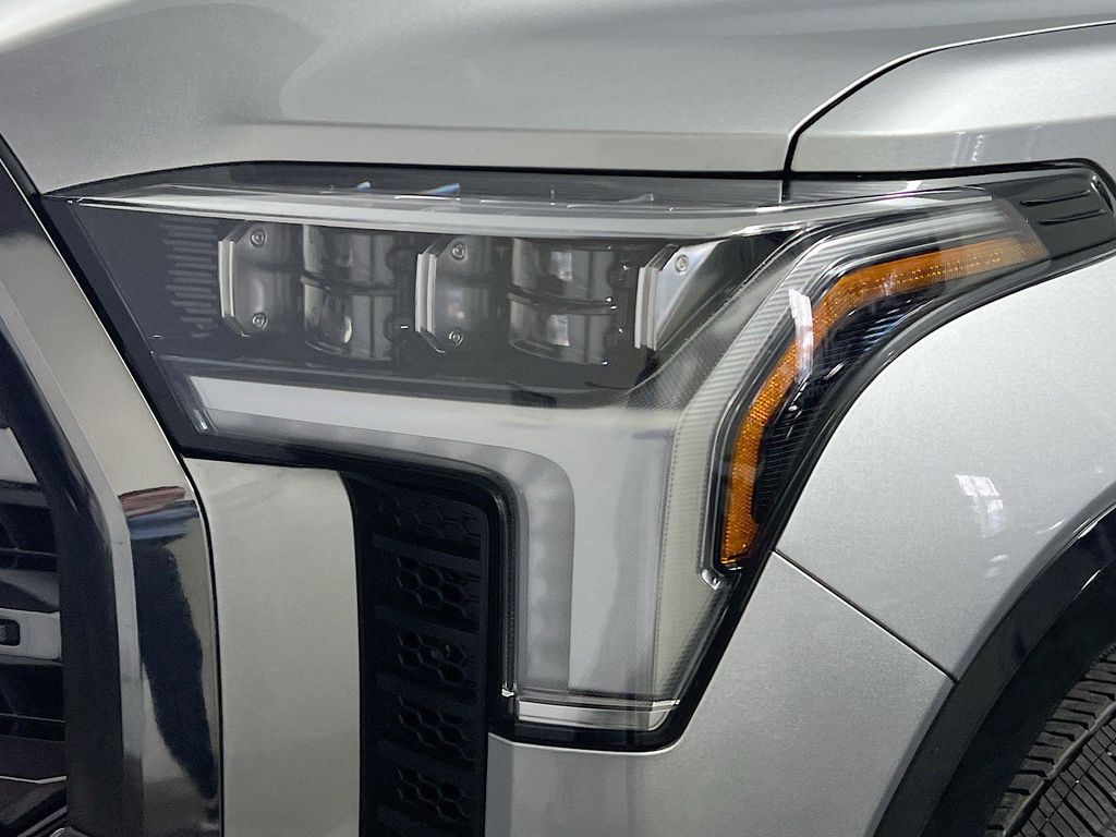 2026 TOYOTA TUNDRA PLATINUM photo 9