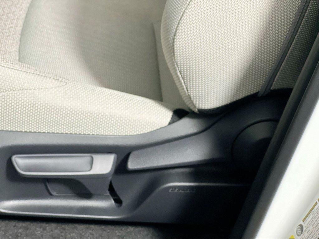 2026 Toyota 4RUNNER SR5 缩略图 13