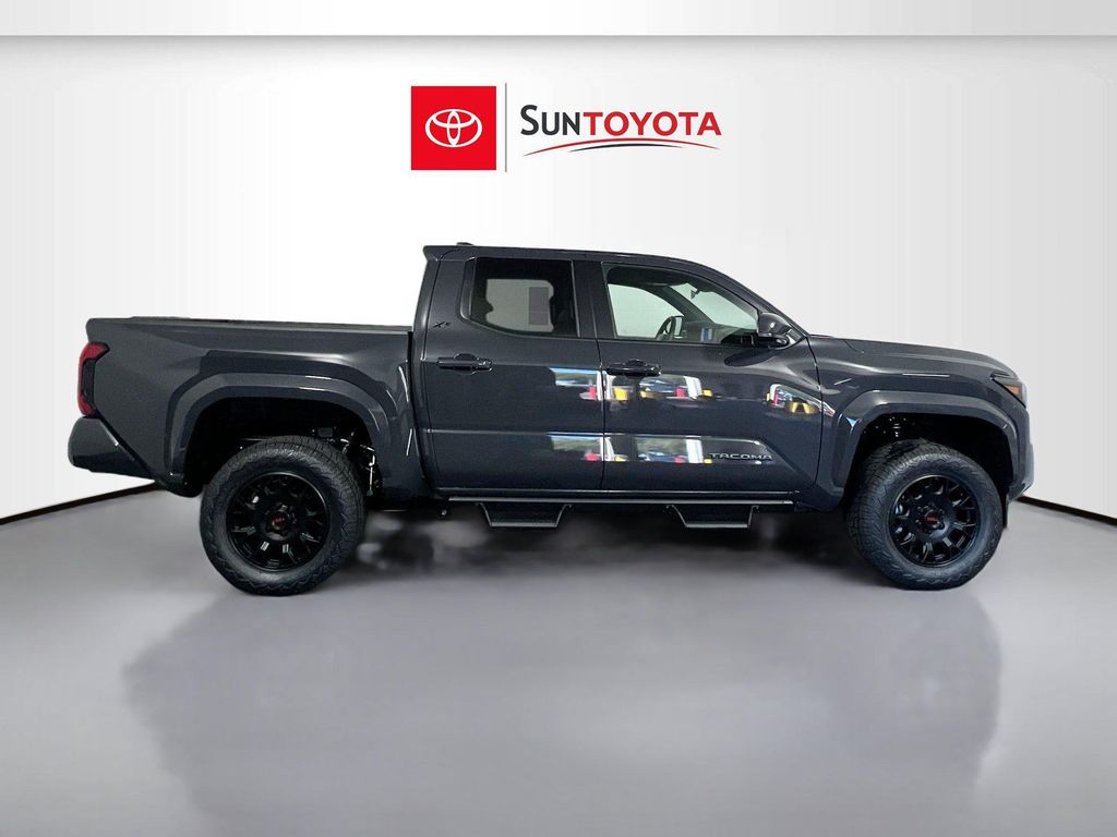 صورة 2 لـ 2026 Toyota TACOMA SR5