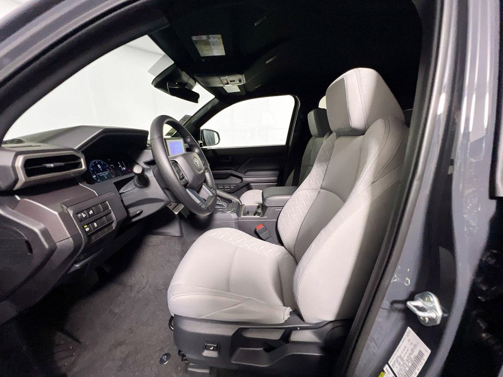 2026 Toyota TACOMA SR5 — миниатюра 12