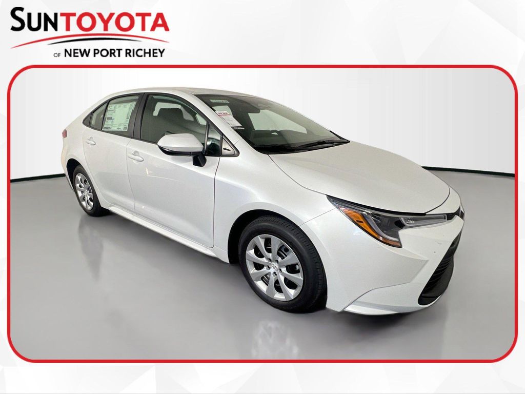 New 2025 Toyota Corolla LE