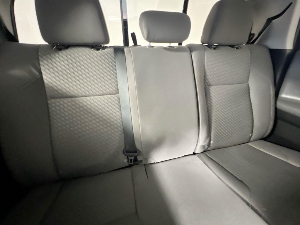 صورة مصغرة 28 لـ 2023 Toyota TACOMA SR