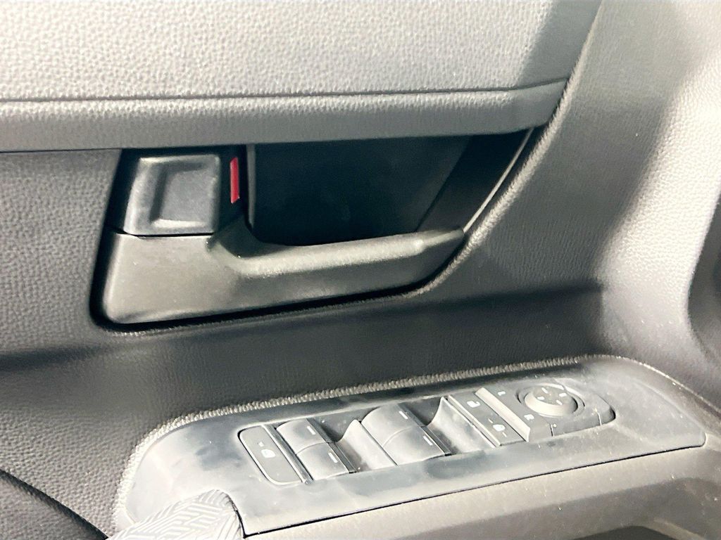 صورة مصغرة 14 لـ 2026 Toyota TACOMA SR
