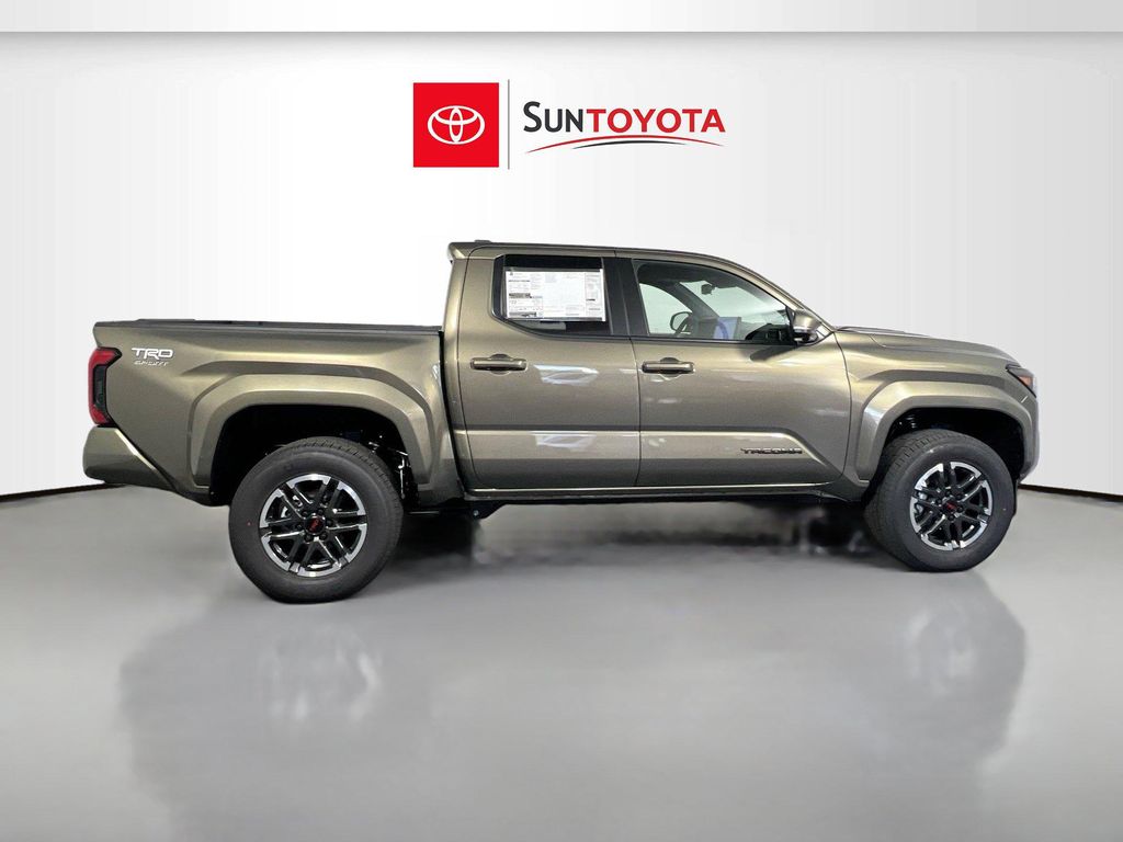 2026 Toyota TACOMA TRD SPORT — фото 2