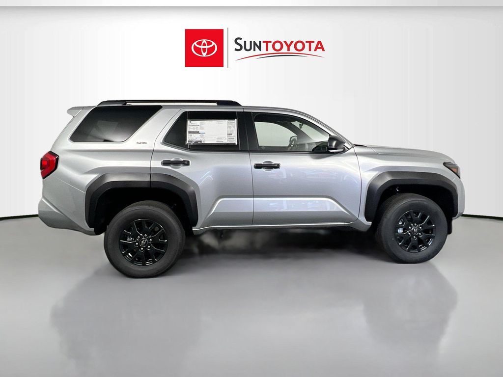 2026 Toyota 4RUNNER SR5 照片 2
