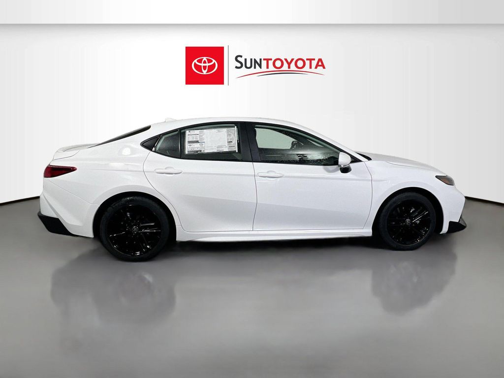 2026 Toyota CAMRY SE 照片 2