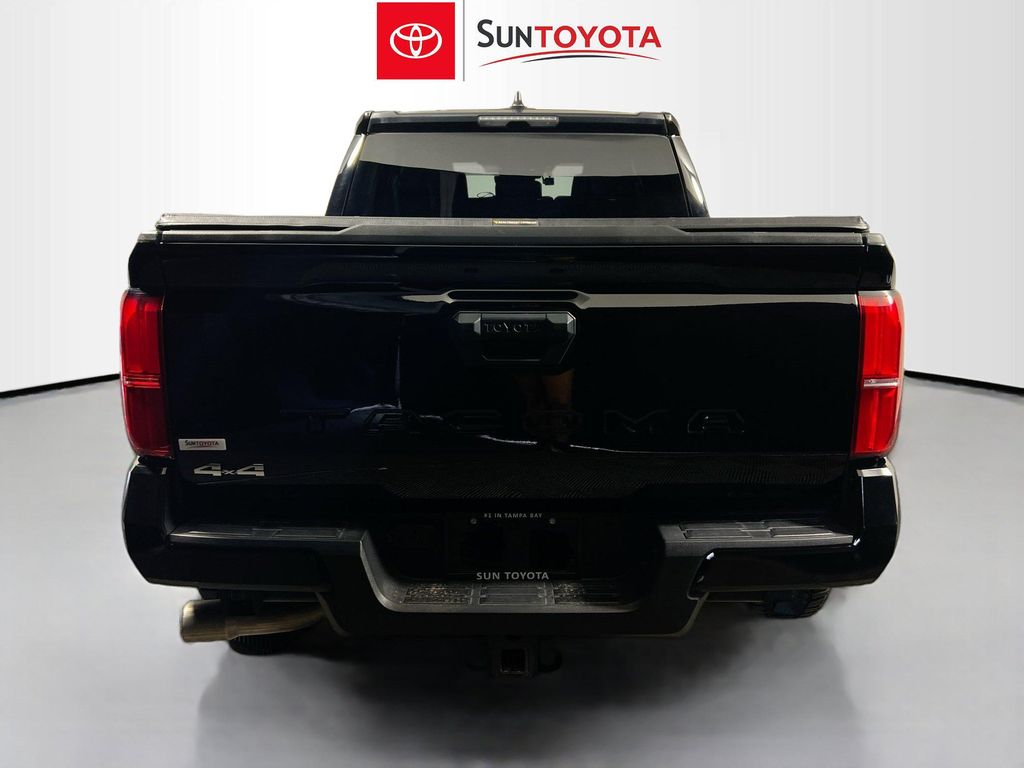صورة 4 لـ 2024 Toyota TACOMA SR5