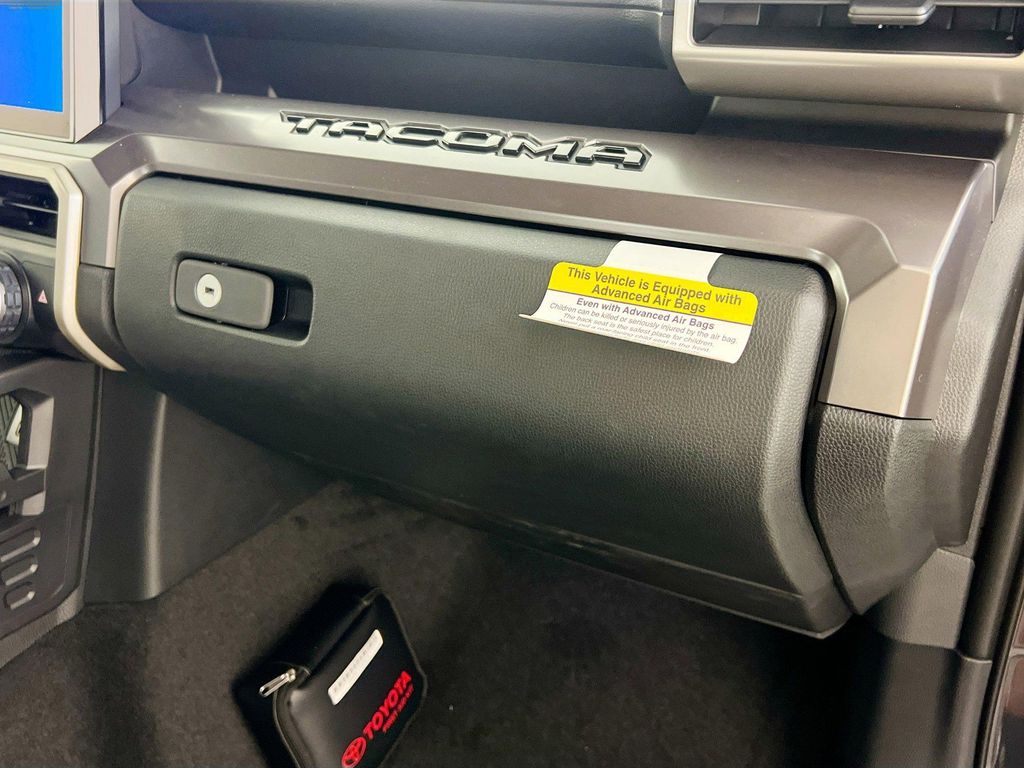 2026 Toyota TACOMA HYBRID TRD OFF ROAD thumbnail 30