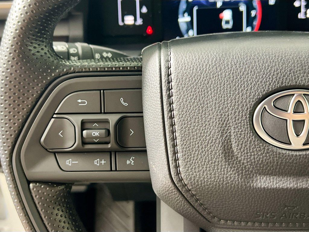صورة مصغرة 16 لـ 2026 Toyota TACOMA SR5