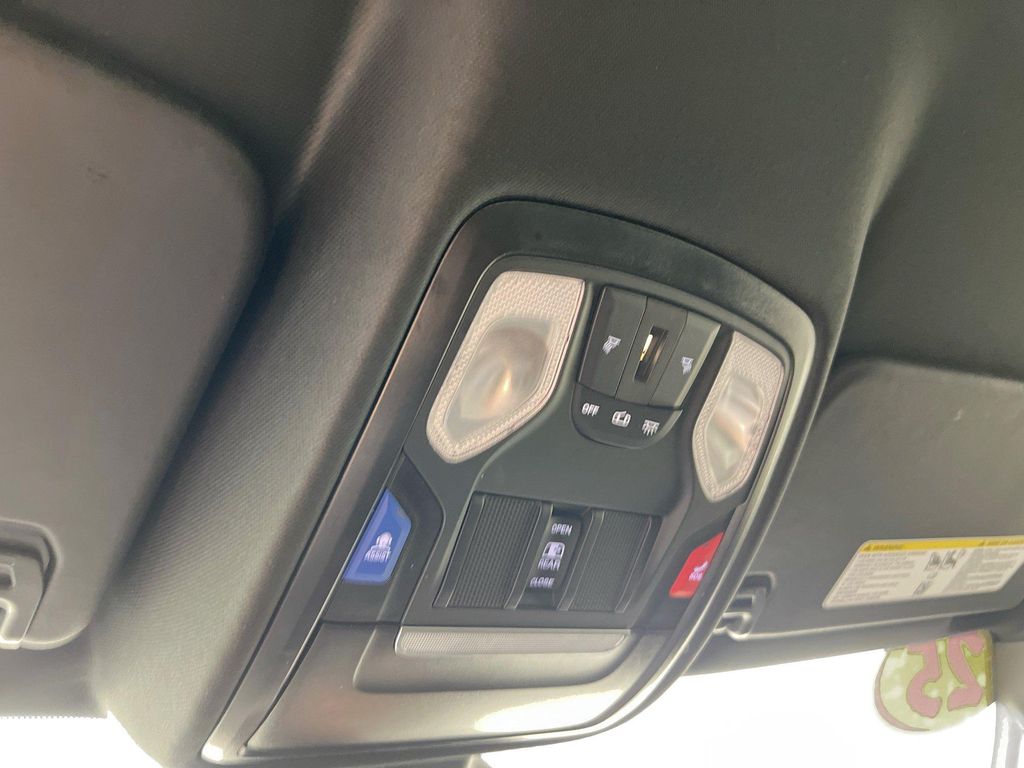 صورة مصغرة 18 لـ 2025 RAM 1500 TRADESMAN