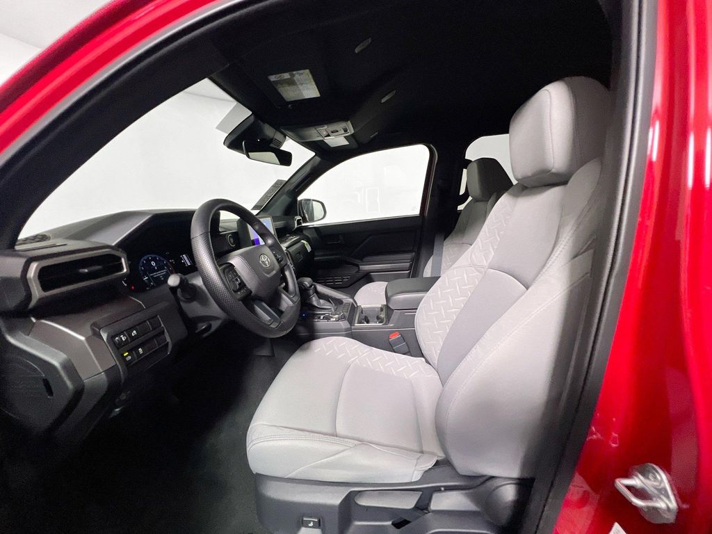 صورة مصغرة 12 لـ 2026 Toyota TACOMA SR5