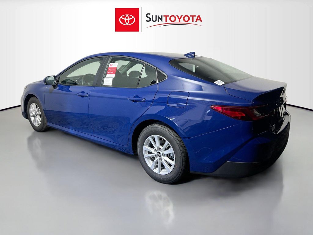 صورة 5 لـ 2026 Toyota CAMRY LE
