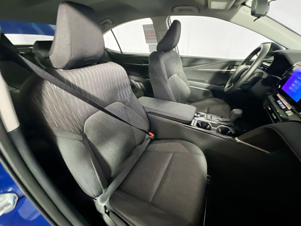 2026 Toyota CAMRY LE 缩略图 27