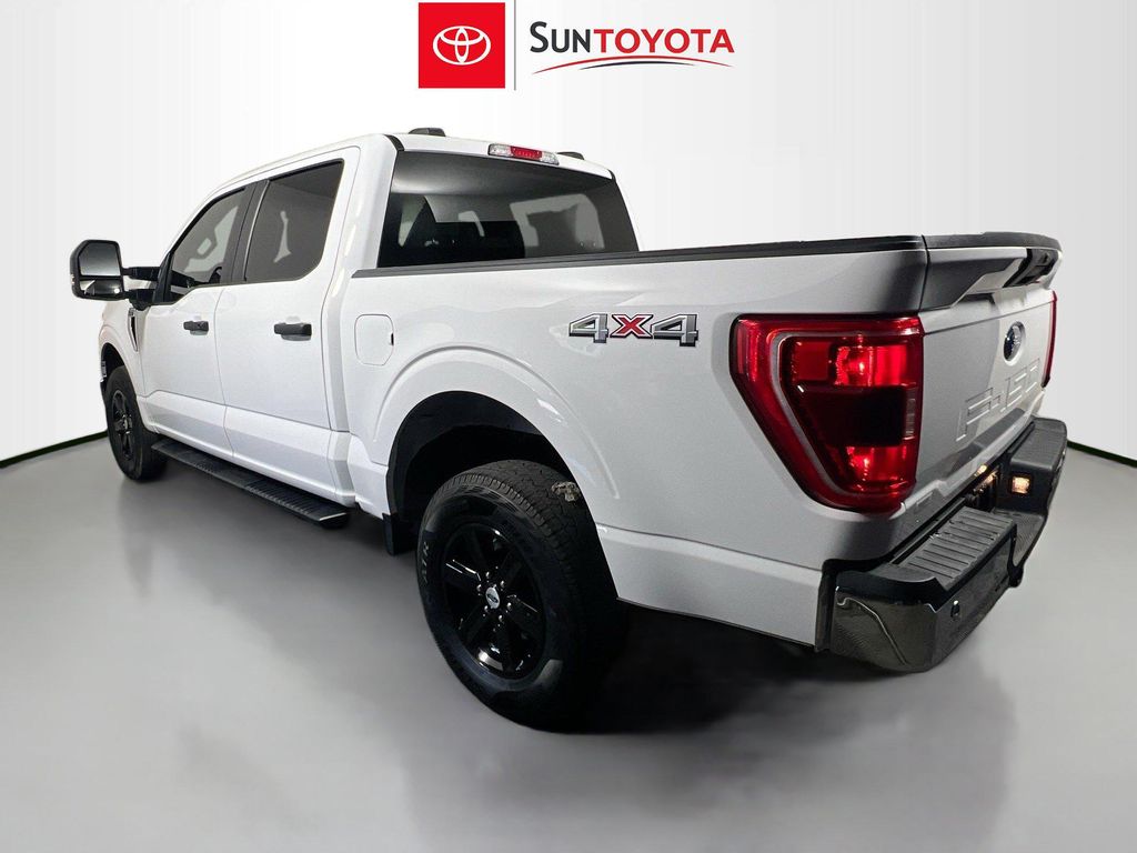 2023 FORD F-150 XLT — фото 5