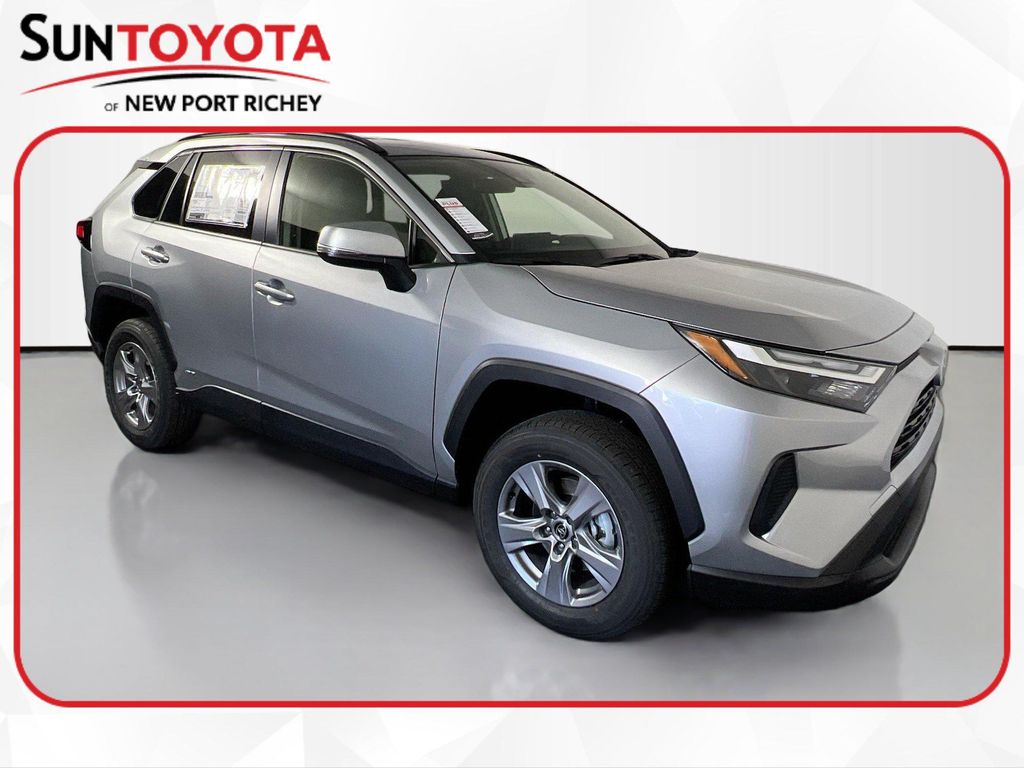 New 2025 Toyota RAV4 Hybrid XLE