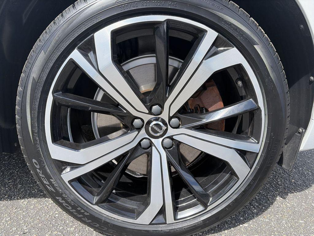 صورة 11 لـ 2023 Volvo XC60 B6 ULTIMATE DARK THEME